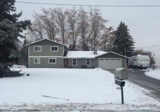270 Poulin Rd, Selah, WA 98942-9693