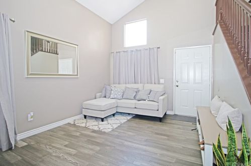 1390 Illinois Ave, Colton, CA 92324-2692