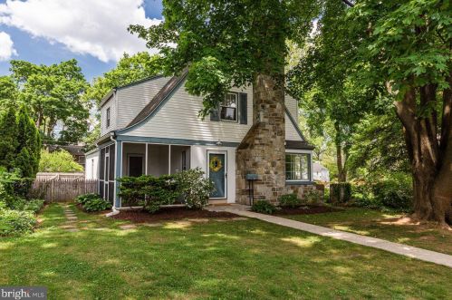 951 Skyline Dr, Lancaster, PA 17601-5167