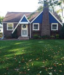 76 Lyall Rd, Clifton, NJ 07012-1636