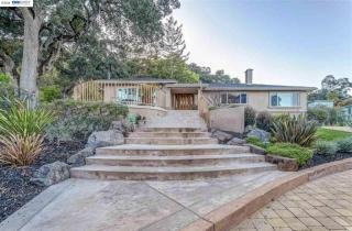 79 Castlewood Dr, Pleasanton, CA 94566-9757