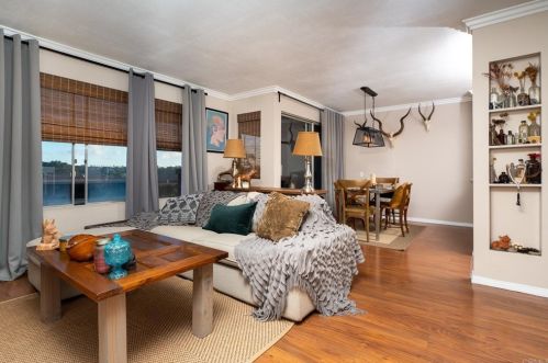 6247 Caminito Andreta, San Diego, CA 92111-7202