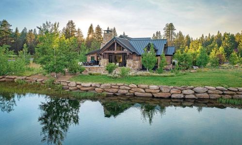 13050 Camp Trl, Truckee, CA 96161-3363