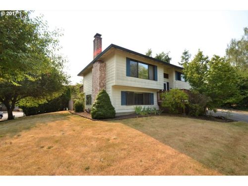 21132 Martinazzi Ave, Tualatin OR  97062-9385 exterior