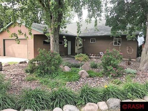 47003 333rd Ave, Kasota, MN 56050-4271