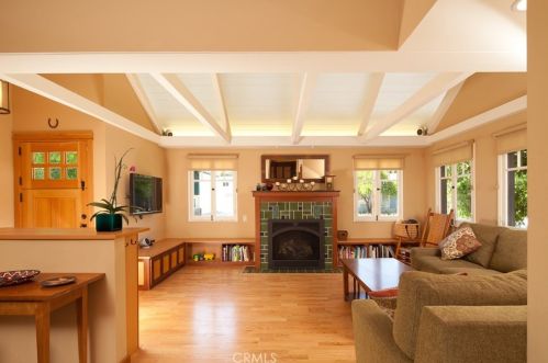 1121 Islay St, San Luis Obispo, CA 93401-3751