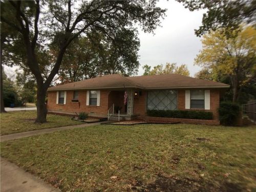 2021 Patton Dr, Garland TX  75041-1335 exterior