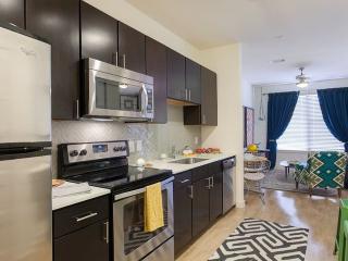 2900 Manor Rd, Austin TX  78722-1411 exterior