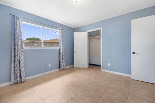 521 Gardenia St, Angleton TX 77515-4865 exterior