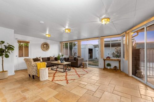 907 Marjan St, Anaheim CA  92806-4823 exterior