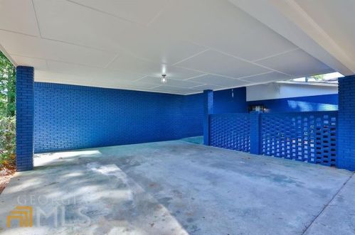3007 Dogwood Dr, Atlanta GA  30344-3905 exterior