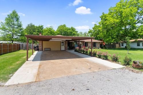 406 Chumney Dr, Clay Hill, TX 75860-2513
