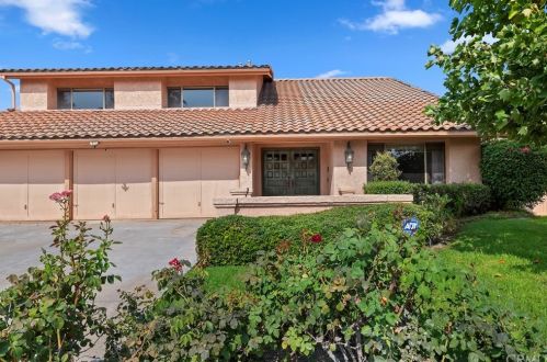 6535 Rycroft Dr, Riverside CA  92506-5314 exterior