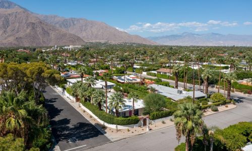 1085 Arquilla Rd, Palm Springs, CA 92262-5805