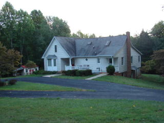 8441 Charlemont Rd, Goode, VA 24556-2588