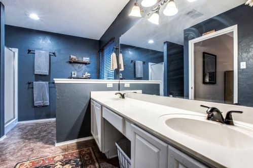 2316 Charleston Dr, Midlothian TX  76063-5177 exterior