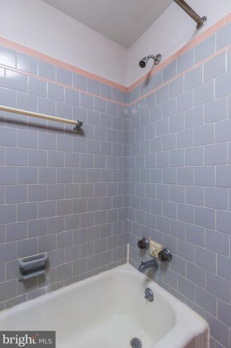 427 Holiday Dr, Aberdeen MD  21001-1813 exterior