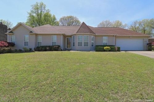 2009 Yorktown Dr, Cape Girardeau, MO 63701-2549