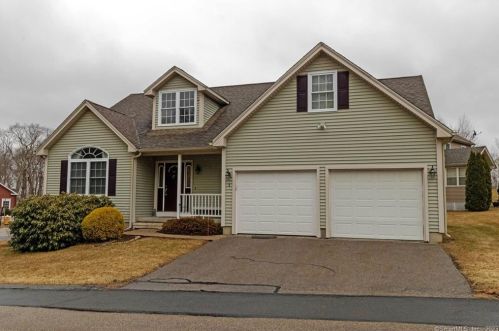 1 North Rdg, East Hampton, CT 06424-1514