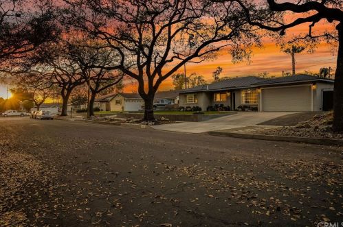 1433 Estrellita Ct, Upland, CA 91786-2821