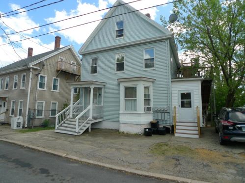 14 School St, Somersworth, NH 03878-3269