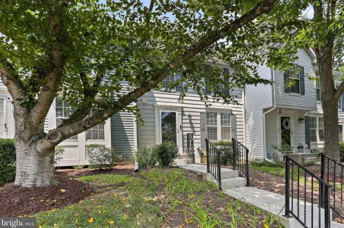 6049 Shepherd Sq, Columbia MD  21044-3133 exterior