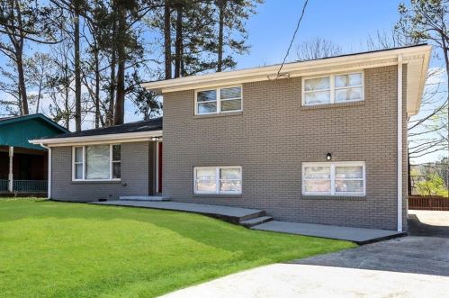 3478 Lenardo Dr, Atlanta GA  30331-2422 exterior