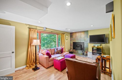 1116 Tanley Rd, Silver Spring MD 20904-2841 exterior