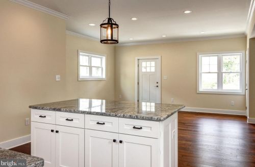 154 Ellis St, Tavistock NJ 08033-1827 exterior