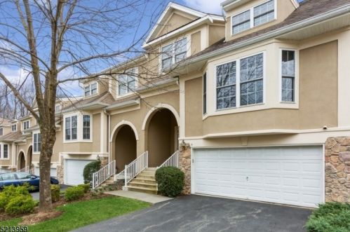 9 Henning Ter, Parsippany, NJ 07834-3716