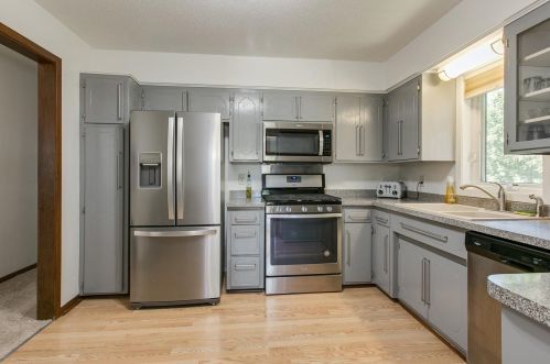 4660 Chandler Rd, Saint Paul MN  55126-6025 exterior