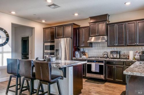 5041 Ellis Godfrey Dr, Fairfield, CA 94533-8959