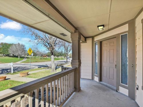 4969 Hartson, Uhland TX  78640-9212 exterior