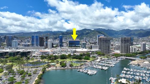 1555 Kapiolani Blvd, Honolulu HI  96814-4553 exterior