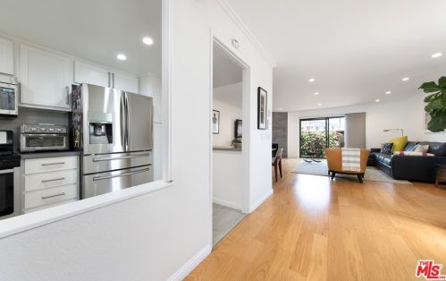 1244 12th St, Santa Monica, CA 90401-2032