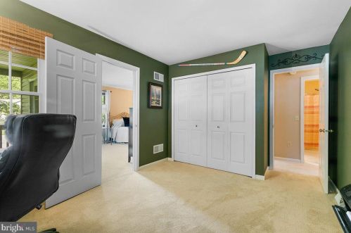 104 Cliff Ave, Lancaster PA  17602-4700 exterior