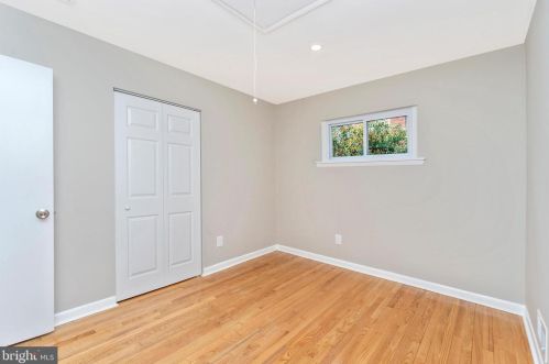 908 Devere Dr, Silver Spring MD 20903-1625 exterior