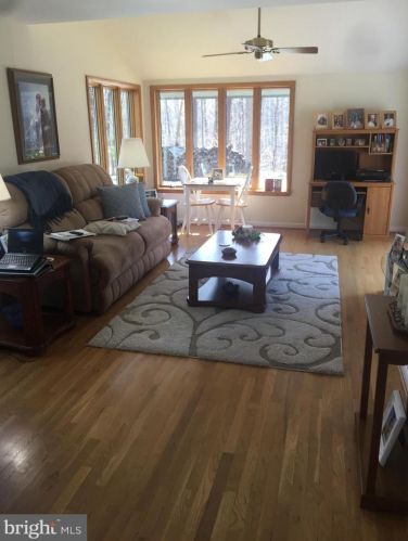 1025 Ashe St, Davidsonville, MD 21035-1215