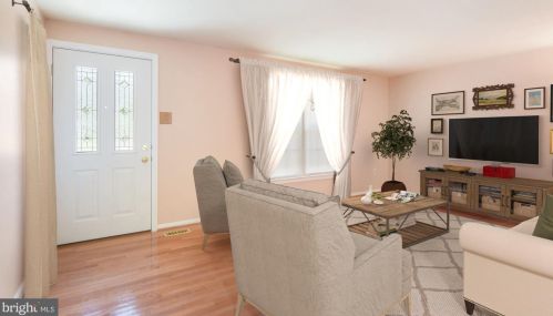 2033 Orchard Ave, Jessup, MD 20794-9752