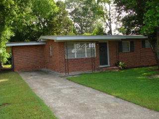 4067 Desoto Dr, Columbus, GA 31909-3906
