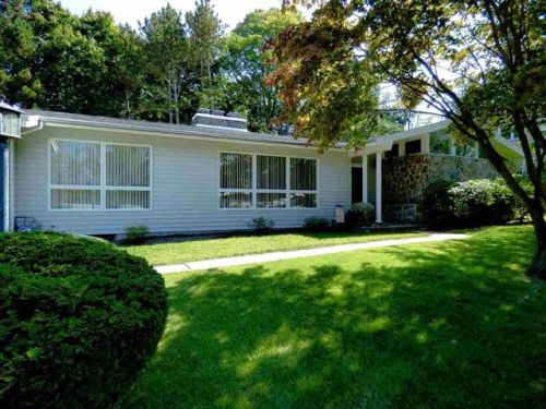 160 Strathcona Dr, York, PA 17403-3831