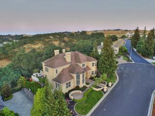 4164 Grant Ct, Pleasanton, CA 94566-7537