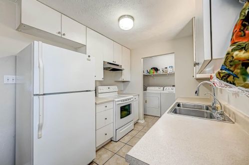 16723 Lk Cir, Conroe TX  77302-5343 exterior