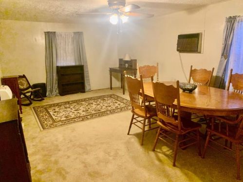 301 8 St, Nocona TX 76255-2903 exterior