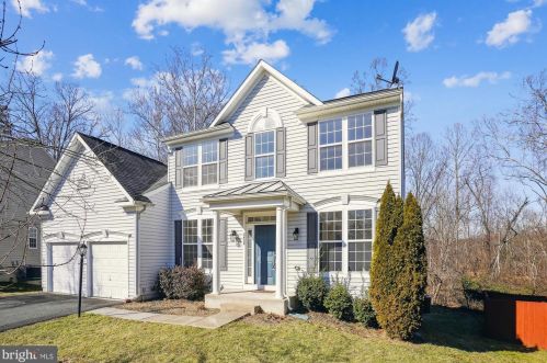 2424 Neabsco Creek Ct, Woodbridge, VA 22191-4578