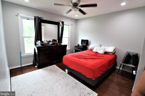 8005 Lake Pleasant Dr, Springfield VA  22153-3005 exterior