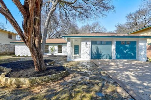 12404 Burlywood Trl, Austin TX  78750-1105 exterior