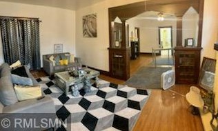 928 Flandrau St, Saint Paul, MN 55106-3611