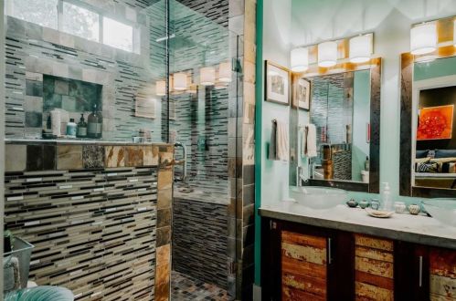 1837 Hosea L Williams Dr, Atlanta GA  30317-2211 exterior