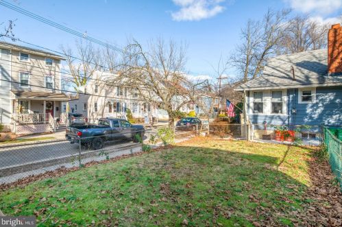 131 Colonial Ave, Haddonfield NJ 08033-1503 exterior